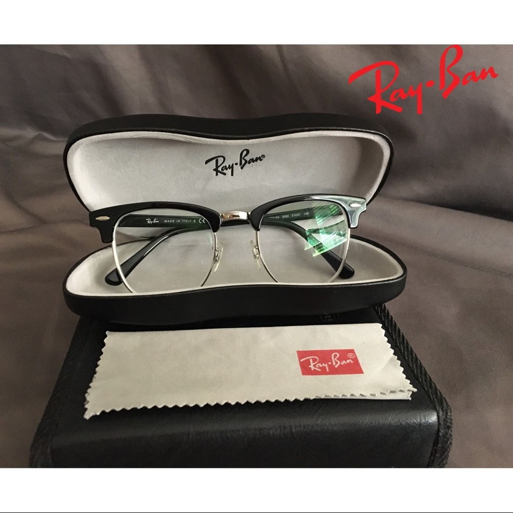 “RAY-BAN” Original Clubmaster Eyeglasses